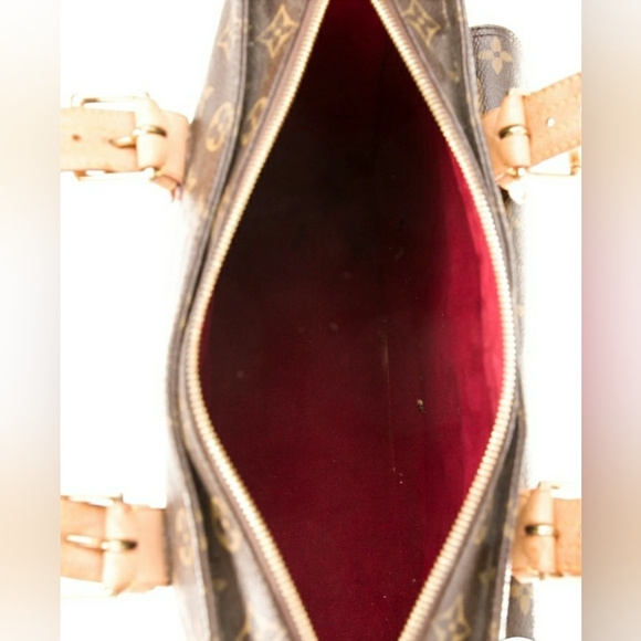 Louis Vuitton Monogram - Picture 4 of 11